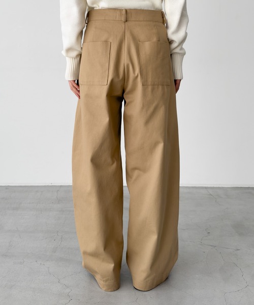 CANAL JEAN（キャナルジーン）の「El mar　サイドシームコットンパンツ（その他パンツ・レディース・ネイビー/ベージュ・MEDIUM/SMALL）」の11枚目の写真