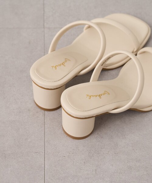 Omekashi(オメカシ)の「ダブルストラップサンダル(サンダル・レディース・オフホワイト/ブラック・SMALL/LARGE/MEDIUM)」の7枚目の写真