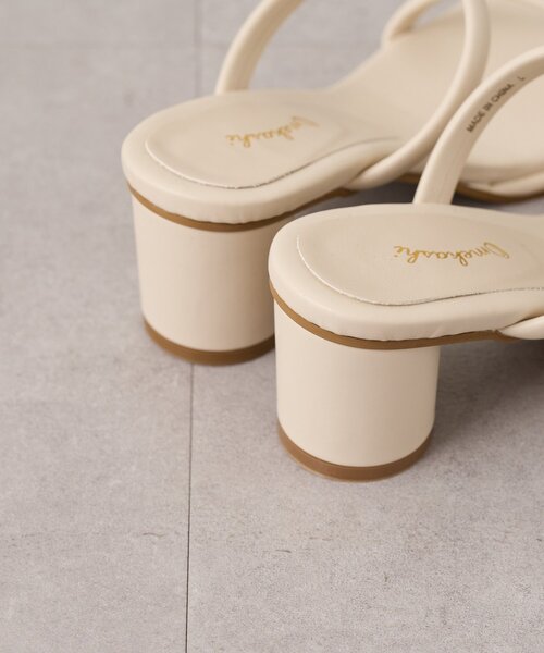 Omekashi(オメカシ)の「ダブルストラップサンダル(サンダル・レディース・オフホワイト/ブラック・SMALL/LARGE/MEDIUM)」の8枚目の写真