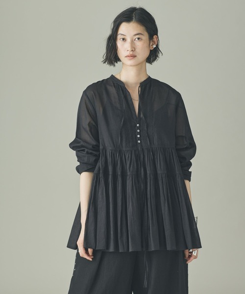 Curensology(カレンソロジー)の「Curensology(カレンソロジー)/オーガンギャザーブラウス(シャツ/ブラウス・レディース・その他/ブラック/ホワイト・FREE)」の1枚目の写真