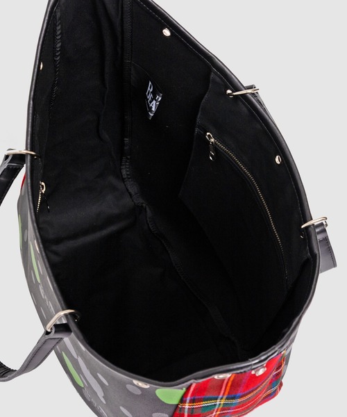 THE BEATLES COMME des GARCONS(ザ ビートルズ コムデギャルソン)の「THE BEATLES CdG BOAT BAG APPLE PRINTED / TARTAN CHECK FABRIC BIG(トートバッグ・メンズ・ネイビー/レッド・ONE SIZE)」の6枚目の写真