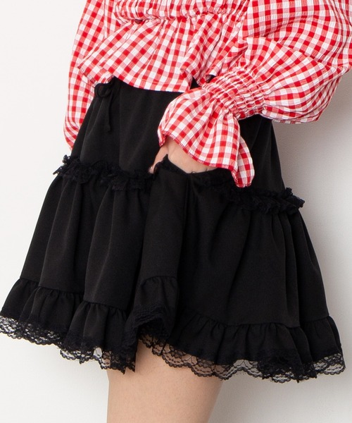 PUNYUS（プニュズ）の「レースティアードミニスカート（スカート・レディース・ブラック/ホワイト・1/2/3/4/5）」の4枚目の写真