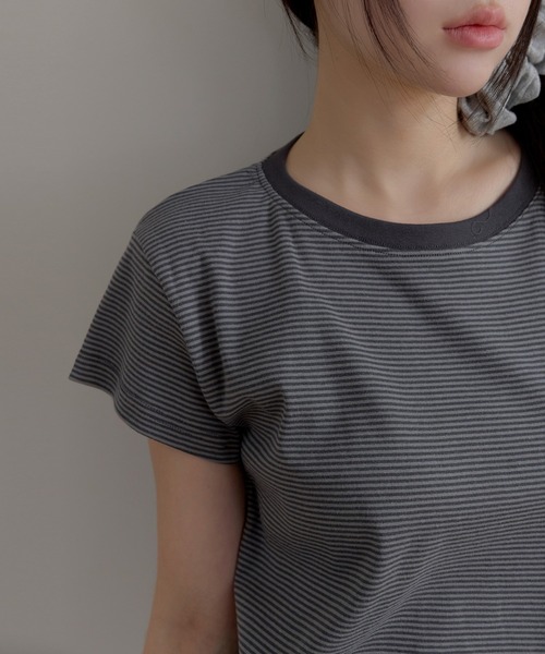 UNE MANSION(ユヌマンション)の「【UNE ORIGINAL】ベーシックバイカラーストライプリンガー半袖Tシャツ(Tシャツ/カットソー・レディース・グレー/スカイブルー/バーガンディー/クリーム・FREE)」の7枚目の写真