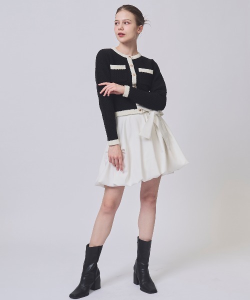 SWINGLE(スウィングル)の「配色ニットジャケット(ノーカラージャケット・レディース・ブルー/ブラック/オフホワイト・FREE)」の6枚目の写真