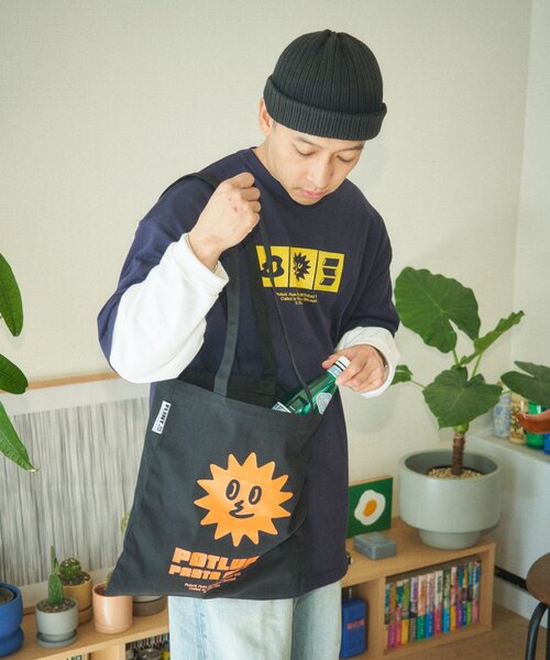 BIRTHDAY BAR（バースデイバー）の「【クリエイター「FLINT MASON」× BIRTHDAY BAR 初コラボ！】POTLUCK PASTA PARTYトートバッグ（トートバッグ・レディース・ベージュ/オレンジ/ブラック/グリーン・0）」の18枚目の写真