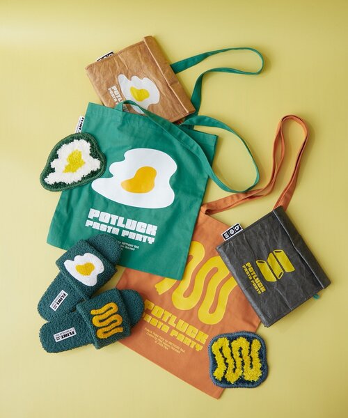 BIRTHDAY BAR（バースデイバー）の「【クリエイター「FLINT MASON」× BIRTHDAY BAR 初コラボ！】POTLUCK PASTA PARTYトートバッグ（トートバッグ・レディース・ベージュ/オレンジ/ブラック/グリーン・0）」の17枚目の写真