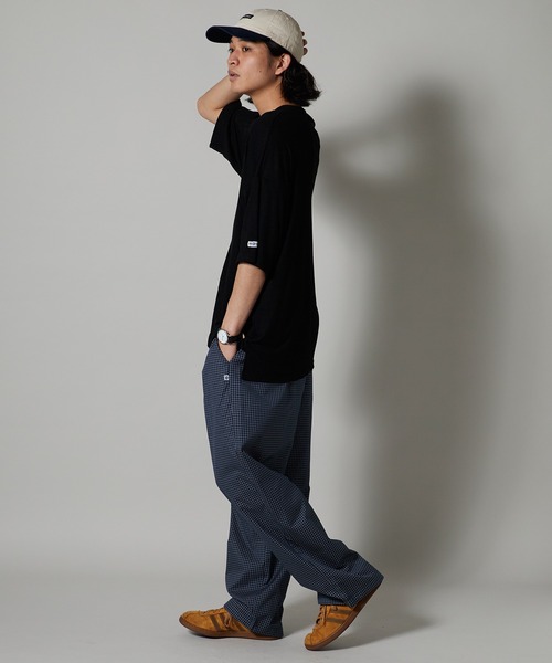 OK YESTERDAY(オッケーイエスタデイ)の「OK YESTERDAY / オーケー イエスタデイ ドレープ ヘンリーTシャツ / DRAPE HENLEY T-SHIRT 秋 秋服 2026年秋冬(Tシャツ/カットソー・メンズ・レッド/ホワイト/ブラック/ダークグリーン・L/M)」の15枚目の写真