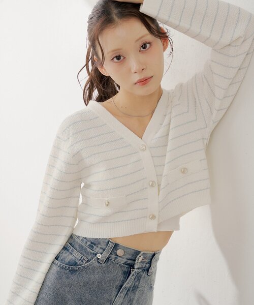 Chico（チコ）の「【WEB限定カラーあり】金ボタンVネックカーディガン