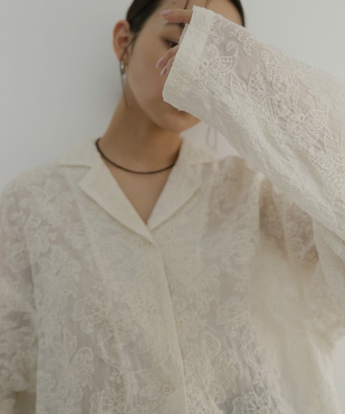 hellam（へラム）の「刺繍シアーオープンカラーシャツ（シャツ/ブラウス・レディース・ブラック/アイボリー・FREE）」の19枚目の写真