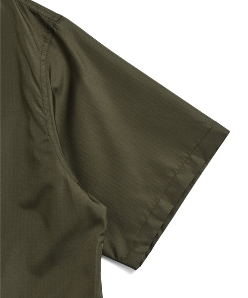 TAION（タイオン）の「【TAION(タイオン)】〈ユニセックス〉ノンダウン ミリタリー ファスナー ハーフスリーブ シャツ（シャツ/ブラウス・メンズ・ブラック/ダークオリーブ/オフホワイト/インディゴブルー/ライトインディゴブルー/ダークネイビー・XL/L/M/S/2XL/3XL）」の14枚目の写真