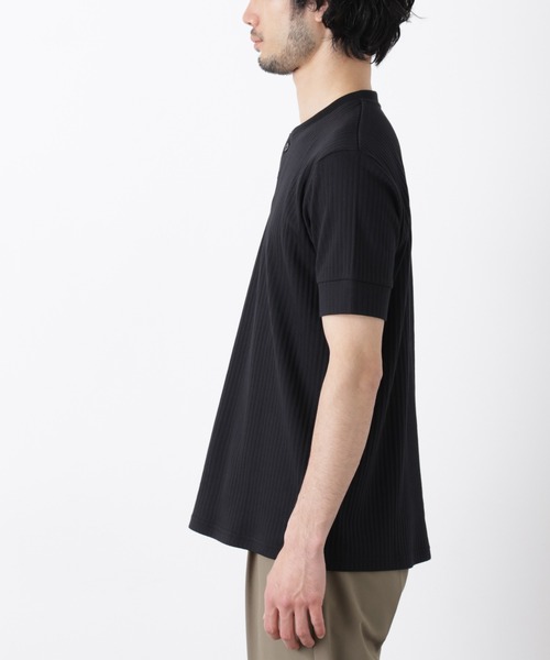 NANO universe（ナノユニバース）の「ワイドリブスタンダードヘンリーネックTシャツ 半袖（Tシャツ/カットソー・メンズ・ネイビー/ブラウン/ブラック・S/M/L）」の8枚目の写真