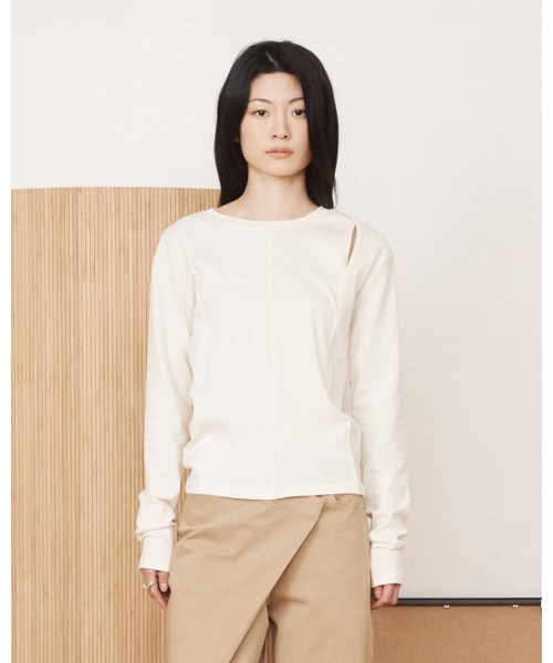 サイドスリットロングスリーブ（アイボリー）