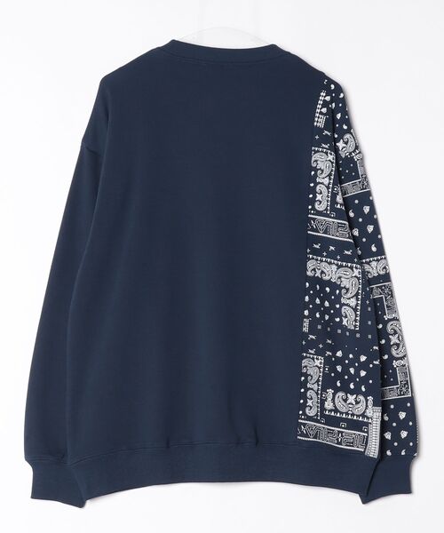 FILA HERITAGE(フィラヘリテージ)の「FILA HERITAGE SWEATSHIRT ペイズリースウェットシャツ(スウェット・メンズ・ホワイト/ネイビー・M/XL/L)」の3枚目の写真