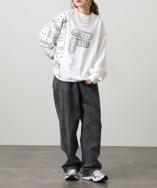FILA HERITAGE(フィラヘリテージ)の「FILA HERITAGE SWEATSHIRT ペイズリースウェットシャツ(スウェット・メンズ・ホワイト/ネイビー・M/XL/L)」の4枚目の写真
