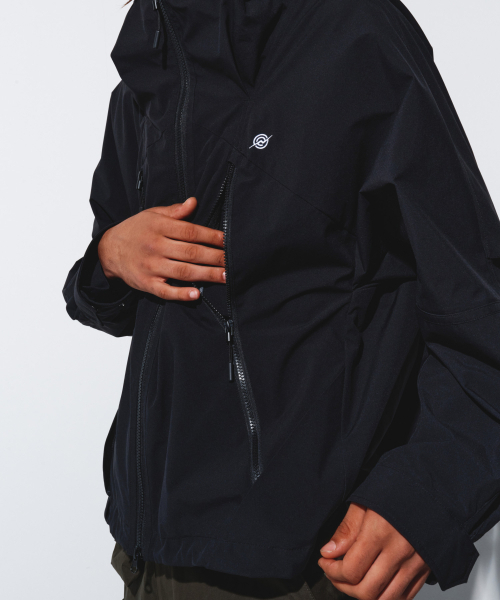 KALAPATTHAR(カラパタール)の「3Layer Hidden Pocket Hooded Jacket - BLACK(パーカー・メンズ・その他・MEDIUM/LARGE)」の2枚目の写真