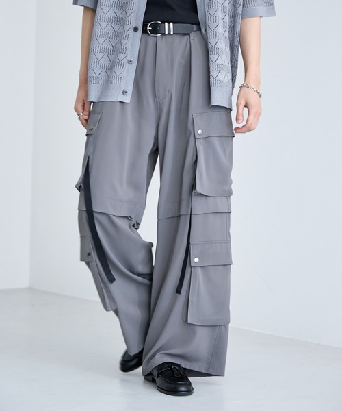 RAGEBLUE(レイジブルー)の「Design Cargo Wide Straight Pants / PEカーゴワイドストレートパンツ(カーゴパンツ・メンズ・ブラック/グレー・LARGE/MEDIUM)」の1枚目の写真