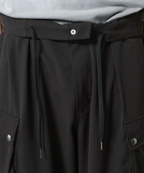 RAGEBLUE(レイジブルー)の「Design Cargo Wide Straight Pants / PEカーゴワイドストレートパンツ(カーゴパンツ・メンズ・ブラック/グレー・LARGE/MEDIUM)」の19枚目の写真