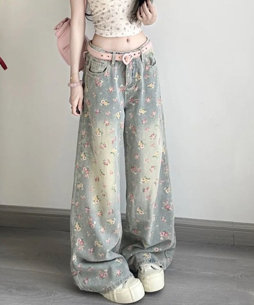 meJane（ミージェーン）の「小花柄 デニムワイドパンツ（デニムパンツ・レディース・ブルー・L/M/S）」の3枚目の写真