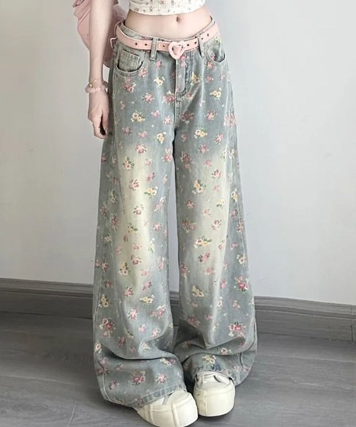 meJane（ミージェーン）の「小花柄 デニムワイドパンツ（デニムパンツ・レディース・ブルー・L/M/S）」の2枚目の写真