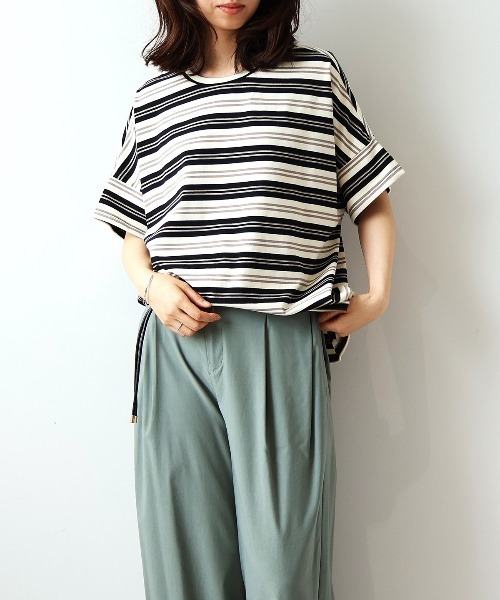 leswel（レスウェル）の「【M～5L】【UVカット】マルチボーダーTシャツ（Tシャツ/カットソー・レディース・ブラック/ブラウン/ネイビー・M/L/LL/3L/4L/5L）」の6枚目の写真