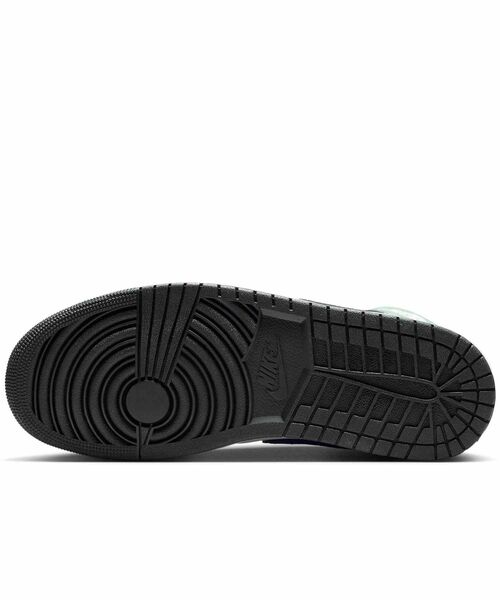 JORDAN BRAND(ジョーダンブランド)の「エア ジョーダン 1 MID SE メンズシューズ / Air Jordan 1 Mid SE Men's Shoes II9812-100 Summit White(スニーカー・メンズ・アイボリー・30/25.5/25/29/28.5/28/27.5/27/26.5/26/29.5)」の2枚目の写真