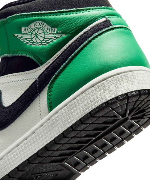JORDAN BRAND(ジョーダンブランド)の「エア ジョーダン 1 MID SE メンズシューズ / Air Jordan 1 Mid SE Men's Shoes II9812-100 Summit White(スニーカー・メンズ・アイボリー・30/25.5/25/29/28.5/28/27.5/27/26.5/26/29.5)」の8枚目の写真