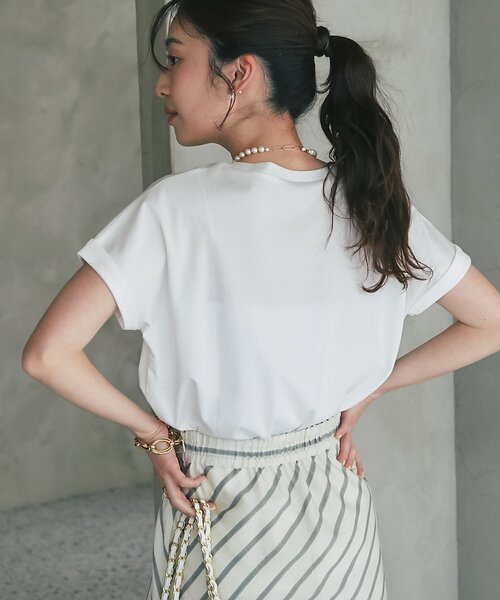La boutique BonBon(ラブティックボンボン)の「ターンバックカットソー(Tシャツ/カットソー・レディース・ネイビー/オフホワイト/ピンク/ブラック/モカ・FREE)」の15枚目の写真