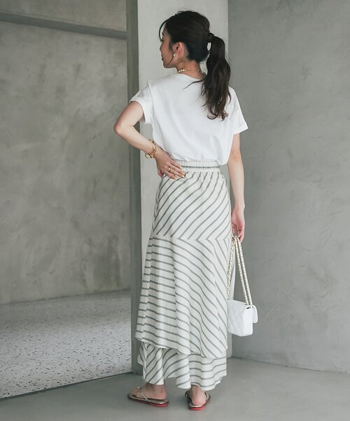La boutique BonBon(ラブティックボンボン)の「ターンバックカットソー(Tシャツ/カットソー・レディース・ネイビー/オフホワイト/ピンク/ブラック/モカ・FREE)」の18枚目の写真