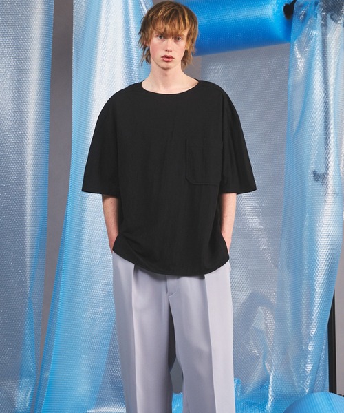 MAISON SPECIAL（メゾンスペシャル）の「《UNISEX》Woven-like Smooth Prime-Over Short-sleeved T-shirt/ウーブンライクスムースプライムオーバーショートスリーブTシャツ【MAISON SPECIAL/メゾンスペシャル】（Tシャツ/カットソー・メンズ・ブラック/マスタード・2/1/0）」の8枚目の写真
