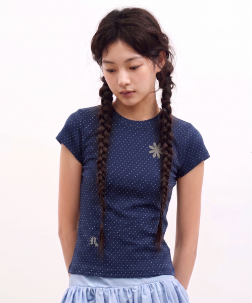DAMISH(ダミシュ)の「フラワーシンボルポルカドットショートスリーブTシャツ_ネイビー(Tシャツ/カットソー・レディース・ネイビー・OS)」の4枚目の写真