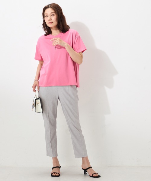 GALLORIA(ギャローリア)の「【接触冷感】ネックレス付Vネックプルオーバー(Tシャツ/カットソー・レディース・ホワイト/ブラック/ピンク・L/LL/M/S)」の12枚目の写真