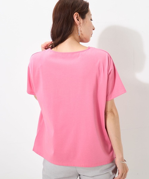 GALLORIA(ギャローリア)の「【接触冷感】ネックレス付Vネックプルオーバー(Tシャツ/カットソー・レディース・ホワイト/ブラック/ピンク・L/LL/M/S)」の10枚目の写真