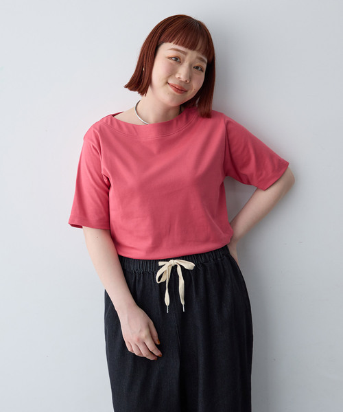 anyfee（エニフィー）の「【anyfee/大きいサイズ】着てサラ汗じみ防止ボートネックTシャツ《接触冷感・吸水速乾》（2026SS）（Tシャツ/カットソー・レディース・チャコール/ブルー/グリーン/ブラック/ピンク/オフホワイト・LL/3L/4L/5L）」の6枚目の写真