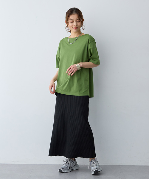 anyfee（エニフィー）の「【anyfee/大きいサイズ】着てサラ汗じみ防止ボートネックTシャツ《接触冷感・吸水速乾》（2026SS）（Tシャツ/カットソー・レディース・チャコール/ブルー/グリーン/ブラック/ピンク/オフホワイト・LL/3L/4L/5L）」の14枚目の写真