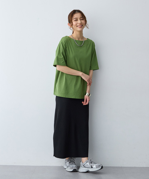 anyfee（エニフィー）の「【anyfee/大きいサイズ】着てサラ汗じみ防止ボートネックTシャツ《接触冷感・吸水速乾》（2026SS）（Tシャツ/カットソー・レディース・チャコール/ブルー/グリーン/ブラック/ピンク/オフホワイト・LL/3L/4L/5L）」の15枚目の写真