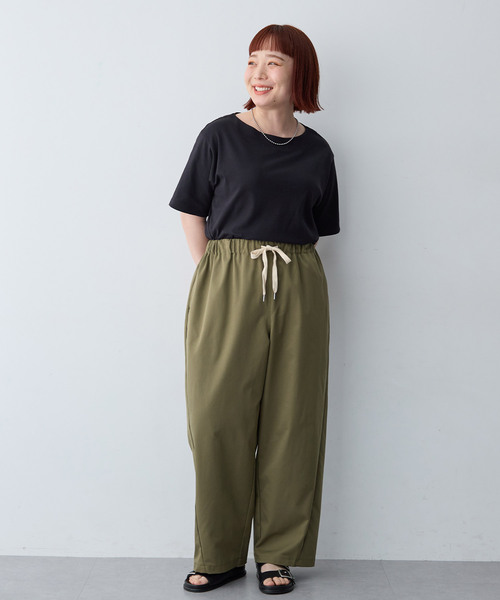 anyfee（エニフィー）の「【anyfee/大きいサイズ】着てサラ汗じみ防止ボートネックTシャツ《接触冷感・吸水速乾》（2026SS）（Tシャツ/カットソー・レディース・チャコール/ブルー/グリーン/ブラック/ピンク/オフホワイト・LL/3L/4L/5L）」の19枚目の写真
