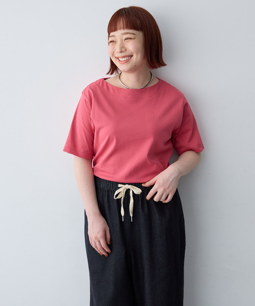 anyfee（エニフィー）の「【anyfee/大きいサイズ】着てサラ汗じみ防止ボートネックTシャツ《接触冷感・吸水速乾》（2026SS）（Tシャツ/カットソー・レディース・チャコール/ブルー/グリーン/ブラック/ピンク/オフホワイト・LL/3L/4L/5L）」の21枚目の写真