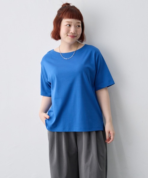 anyfee（エニフィー）の「【anyfee/大きいサイズ】着てサラ汗じみ防止ボートネックTシャツ《接触冷感・吸水速乾》（2026SS）（Tシャツ/カットソー・レディース・チャコール/ブルー/グリーン/ブラック/ピンク/オフホワイト・LL/3L/4L/5L）」の5枚目の写真