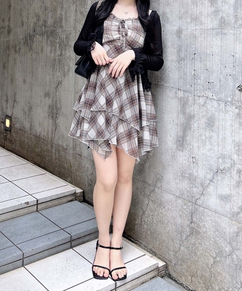INGNI（イング）の「シアーチェックイレヘムミニキャミワンピース（ワンピース・レディース・ホワイト系9/ブラック系/ネイビー系2・M）」の21枚目の写真