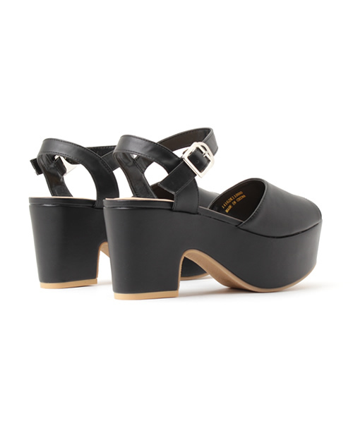 earth music&ecology（アースミュージックアンドエコロジー）の「【2016Summer】厚底サンダル（サンダル・レディース・ブラック/シルバー/ホワイト・23cm/24cm/23.5cm/22.5cm/24.5cm）」の6枚目の写真