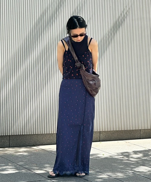 Ameri(アメリ)の「MEDI FRUIT DOT VEIL SKIRT(スカート・レディース・ネイビー/ブラック/アイボリー・MEDIUM/SMALL)」の18枚目の写真