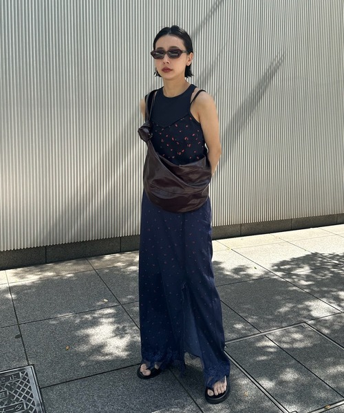Ameri(アメリ)の「MEDI FRUIT DOT VEIL SKIRT(スカート・レディース・ネイビー/ブラック/アイボリー・MEDIUM/SMALL)」の19枚目の写真