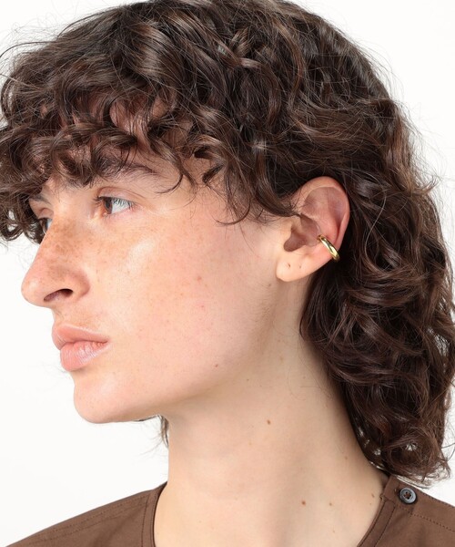 SASKIA DIEZ(サスキアディッツ)の「SASKIA DIEZ BOLD イヤーカフ NO2(イヤーカフ・レディース・ゴールド・FREE)」の2枚目の写真