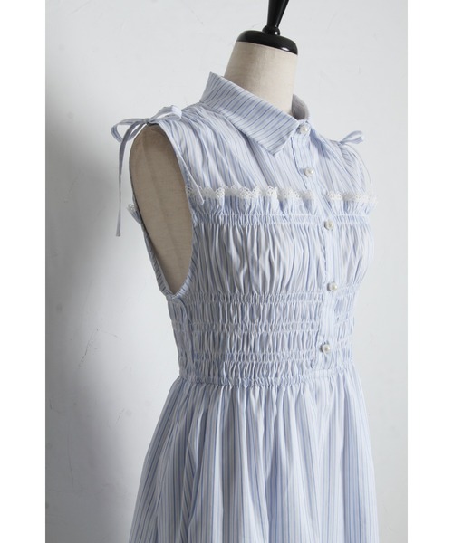 tocco closet(トッコ クローゼット)の「【ZOZO限定】フロントプチレース×シャーリングドロストスリーブストライプシャツワンピース(ワンピース・レディース・サックスブルー/オフホワイト・M)」の12枚目の写真