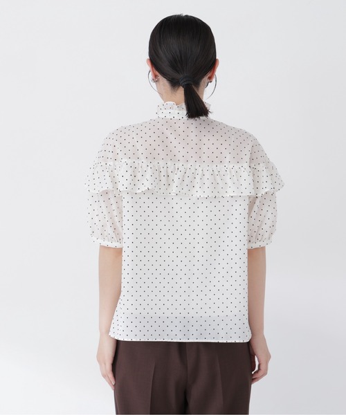NATURAL BEAUTY BASIC(ナチュラルビューティーベーシック)の「フロッキードットフリルブラウス(シャツ/ブラウス・レディース・ホワイト系その他/ベージュ系その他/ブラック系その他2・フリ-)」の12枚目の写真