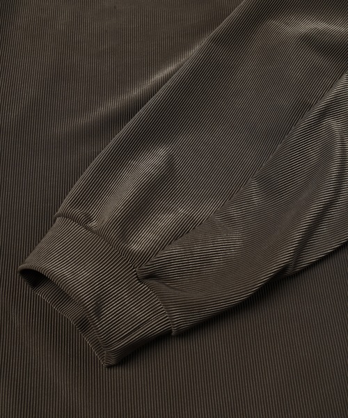 CULLNI(クルニ)の「Stretch Fiber Cord Pique Skipper Collar Shirts(シャツ/ブラウス・メンズ・チャコール/ブラック/グリーン/ネイビー・2/0/1)」の18枚目の写真
