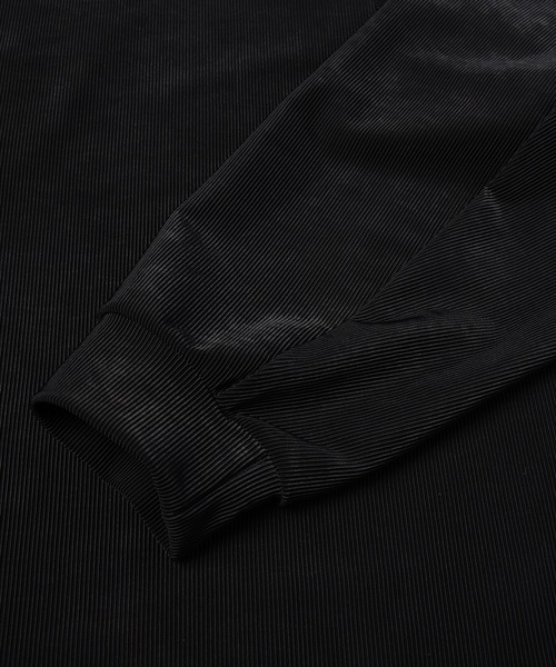 CULLNI(クルニ)の「Stretch Fiber Cord Pique Skipper Collar Shirts(シャツ/ブラウス・メンズ・チャコール/ブラック/グリーン/ネイビー・2/0/1)」の7枚目の写真