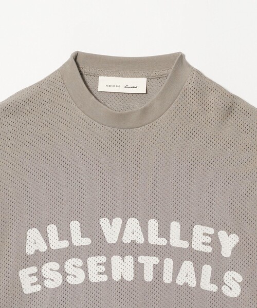 FOG ESSENTIALS(エフオージーエッセンシャルズ)の「<FEAR OF GOD ESSENTIALS>MERCH Tシャツ(Tシャツ/カットソー・メンズ・ブラック/グレー系・L/S/M/XS)」の4枚目の写真