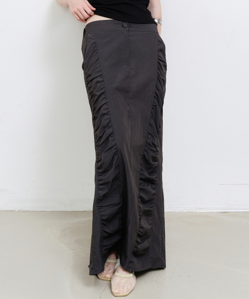 NICK&NICOLE（ニックアンドニコール）の「SHIRRING PANEL LONG SKIRT_CHARCOAL（スカート・レディース・その他・FREE）」の2枚目の写真