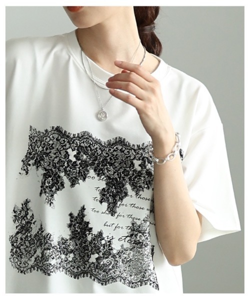 Sawa a la mode(サワアラモード)の「レース柄フロッキープリントTシャツ(Tシャツ/カットソー・レディース・ブラック/オフホワイト・FREE)」の8枚目の写真